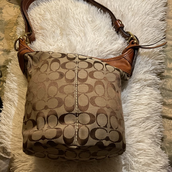 Coach Brown and Tan Signature Shoulder Bag - Picture 5 of 11